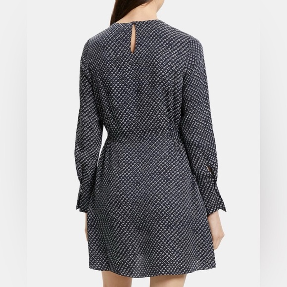 100% Silk Theory Dress Long Sleeve Mini size 6 - Picture 3 of 7